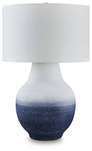 Dashland - Metal Table Lamp - White / Navy